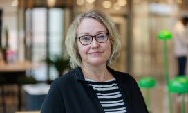 Caroline Amnéus, pressansvarig